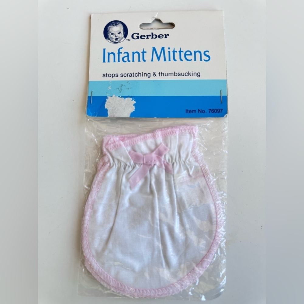 Vintage 80s 90s GERBER White Pink baby Mittens